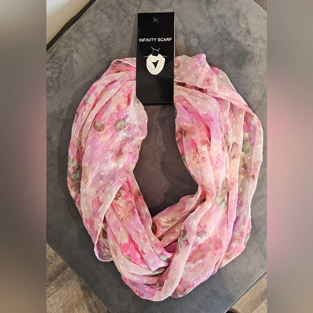 *NWT* Infiniti Scarf